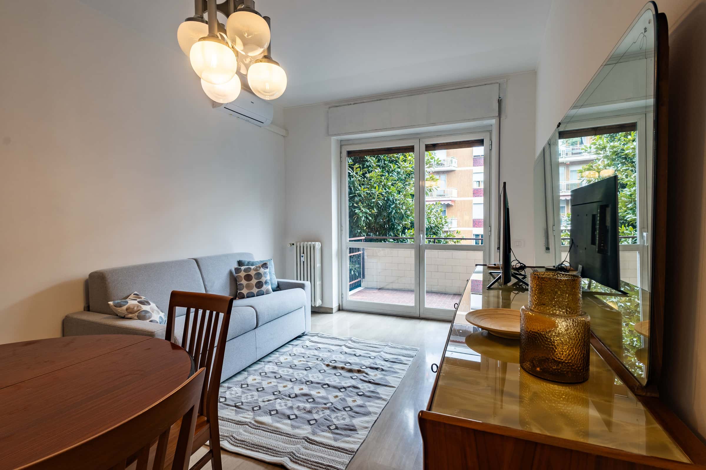 Apartamento em Via Marcello Prestinari, Milano para 70 m² com 1 quarto