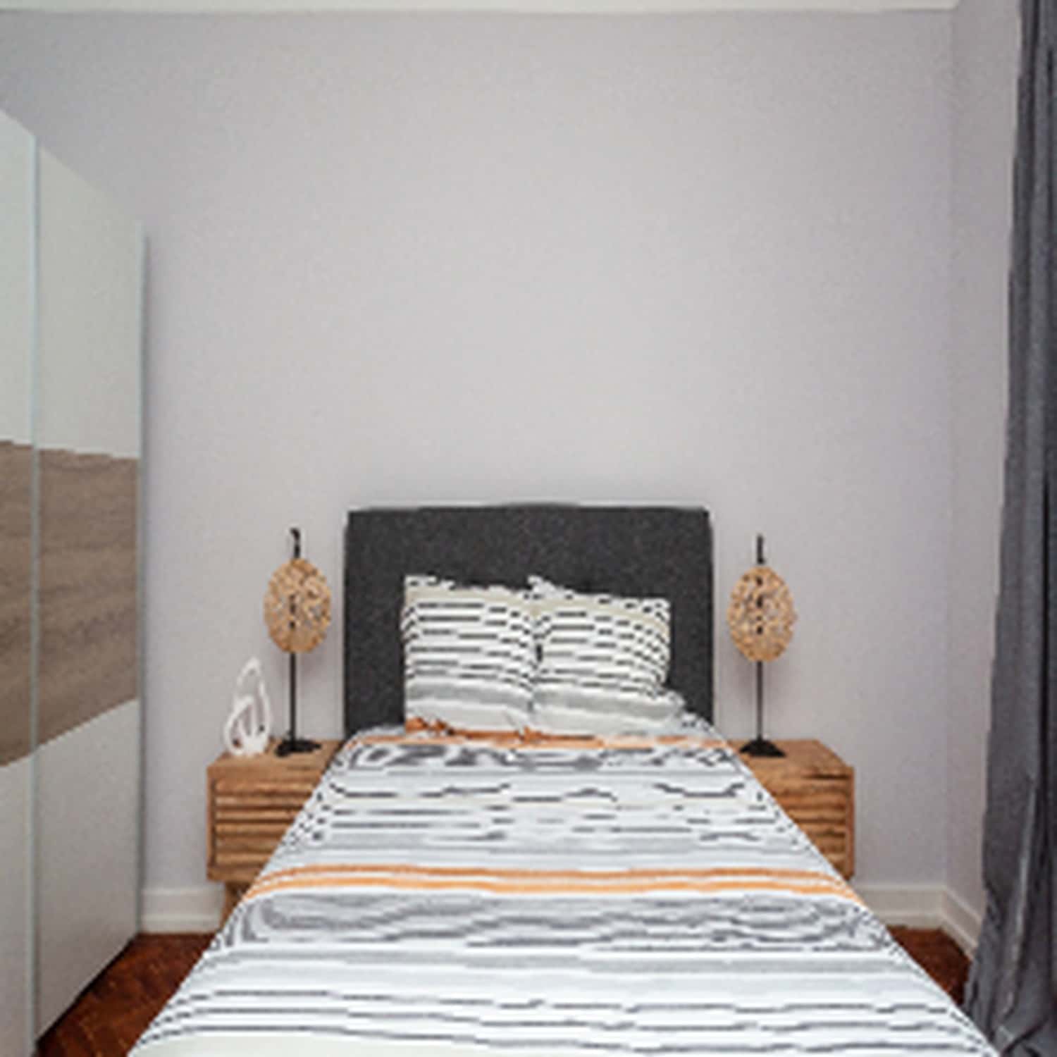 Room 3 - 40. Primeiro de Maio 146 2D