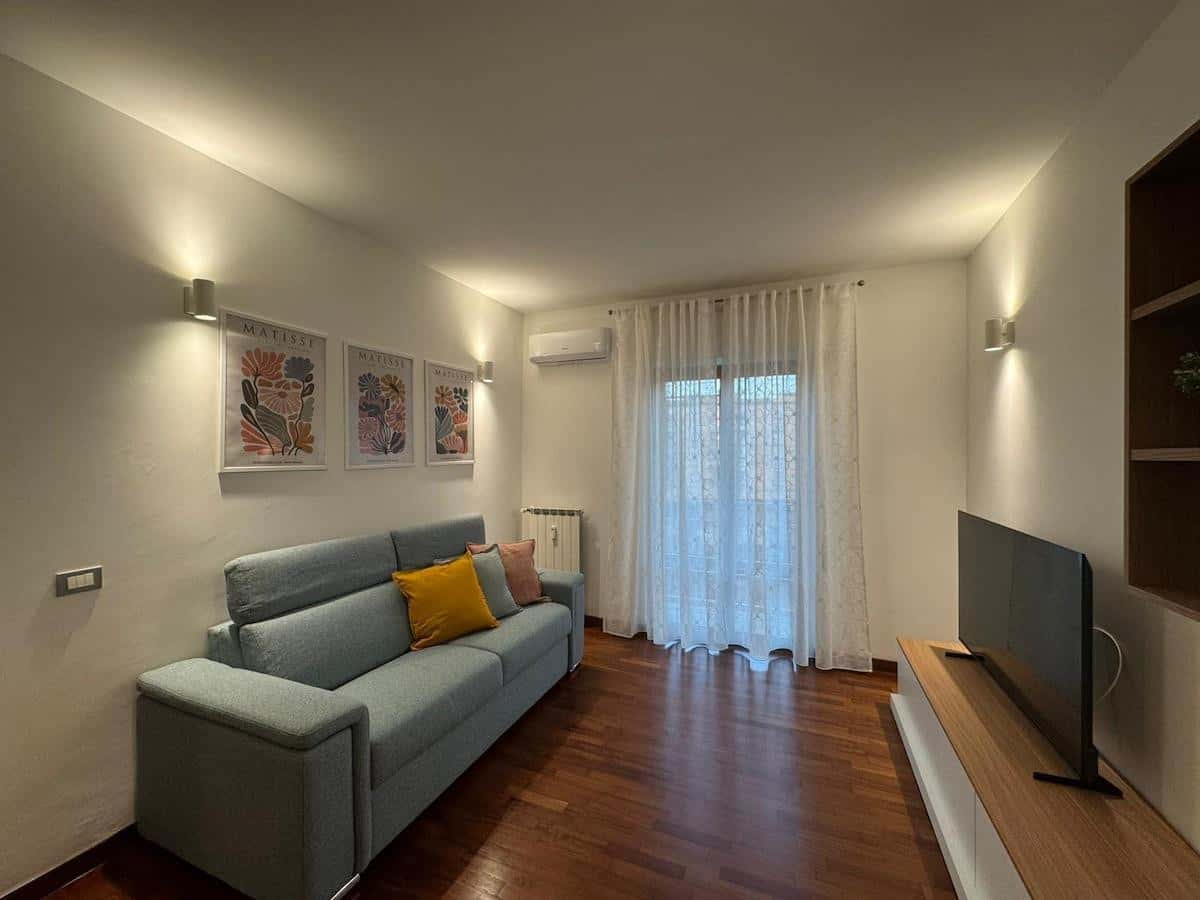 Apartment Rome, 1 bed — photo 8