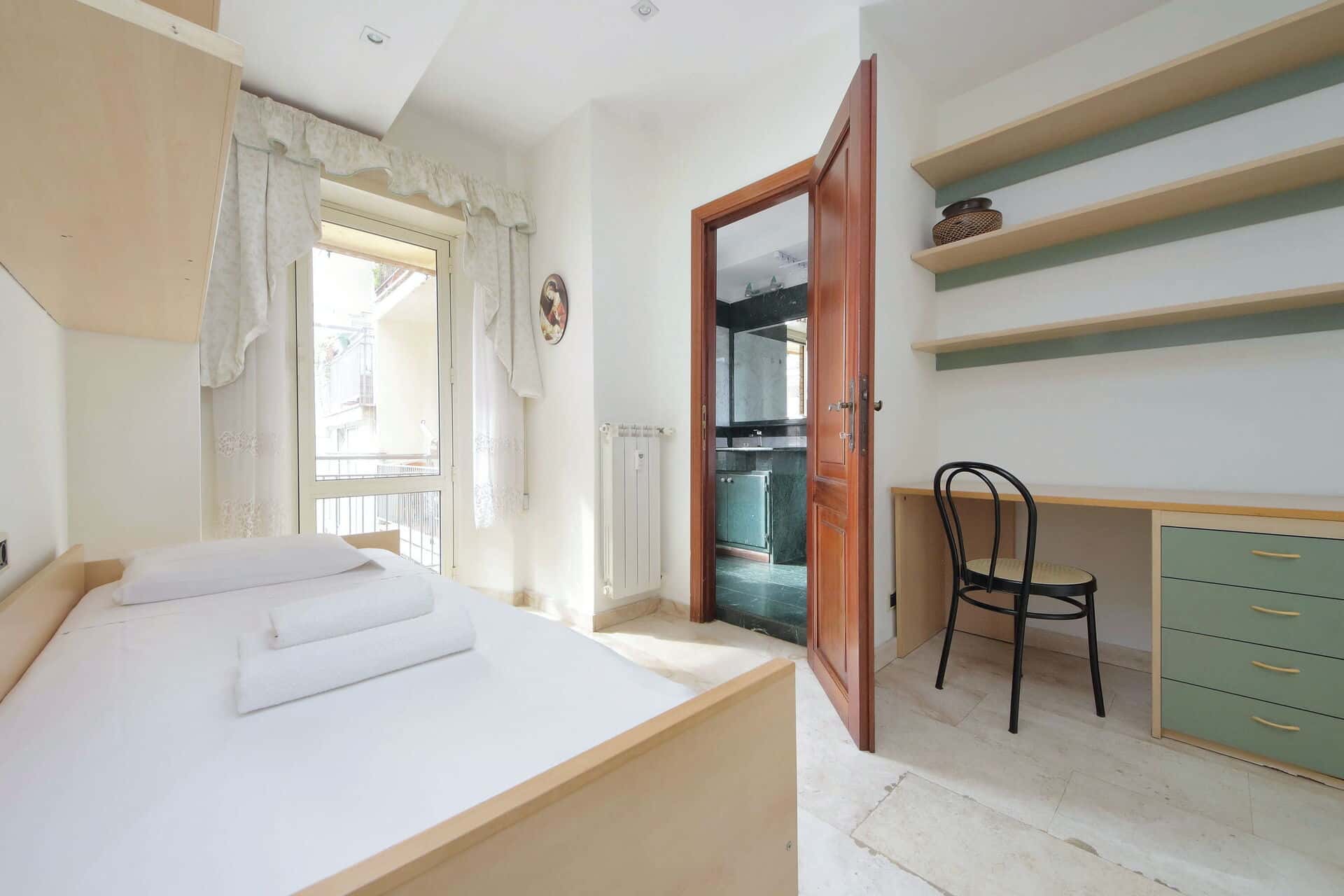 Apartment Rome, 2 beds — photo 21