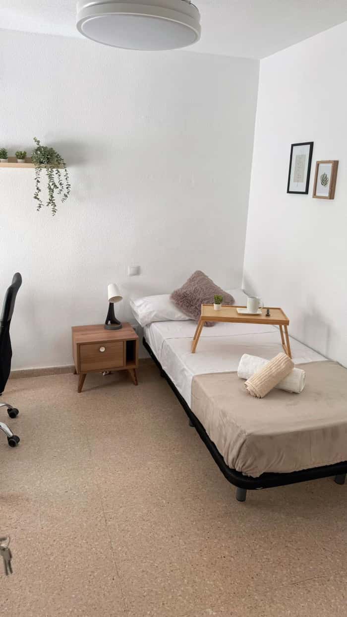 Listing photo thumbnail