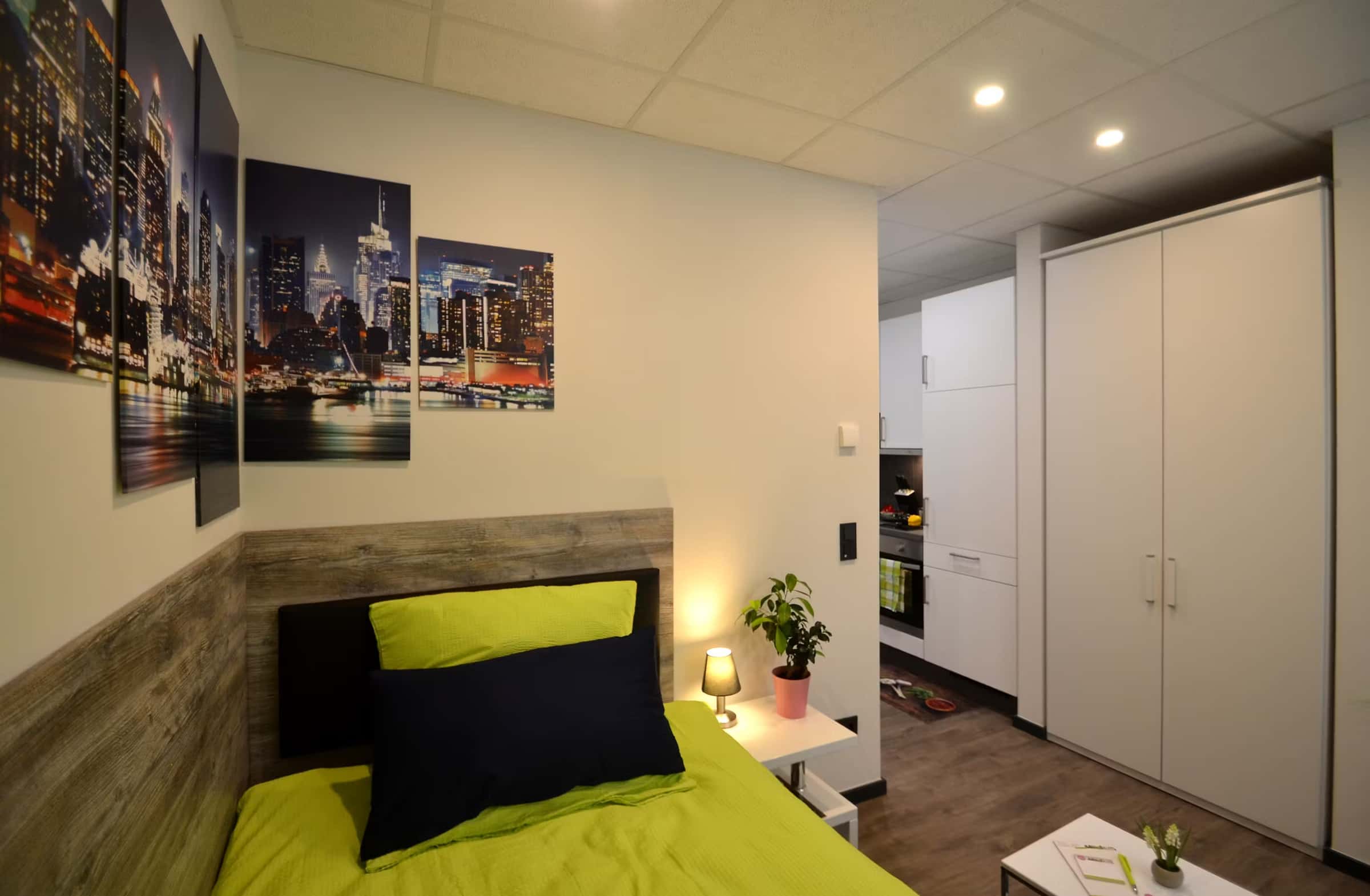 Studio for one in Kaiserstraße