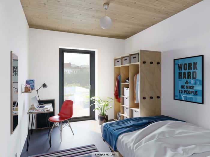 Listing photo thumbnail