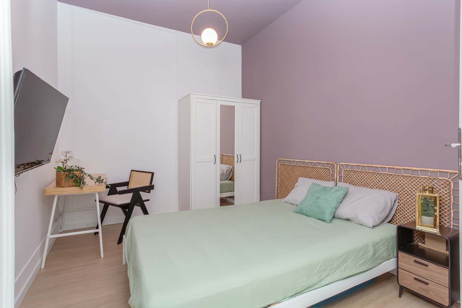 Room 8 - 95. Largo Vitorino Damasio 2 3D