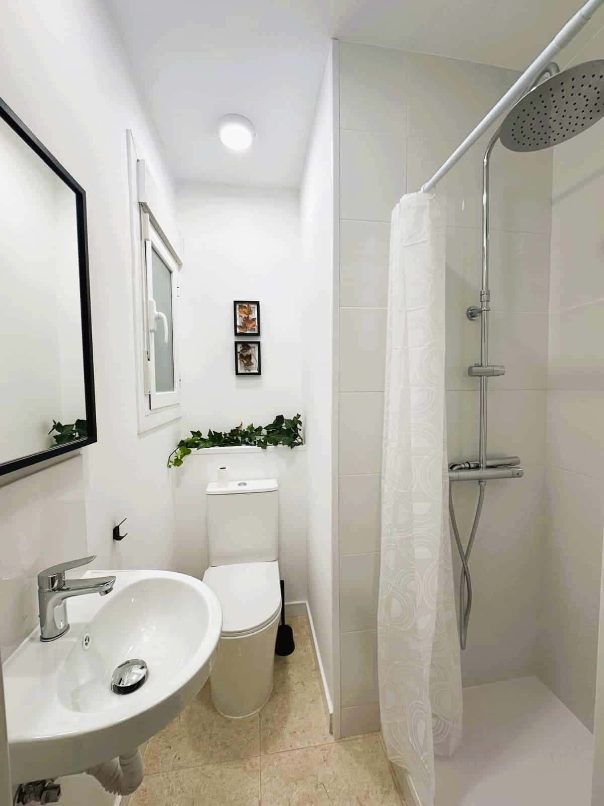 Habitacion privada en Gil de Andrade,  Alcalá de Henares con baño privado