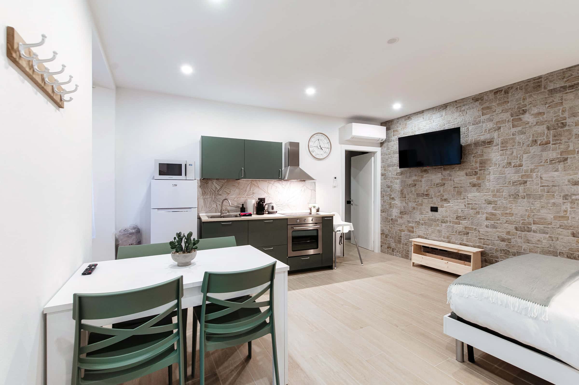 VICTORIA STUDIO 1 - Monolocale a due passi dalla città murata di Como