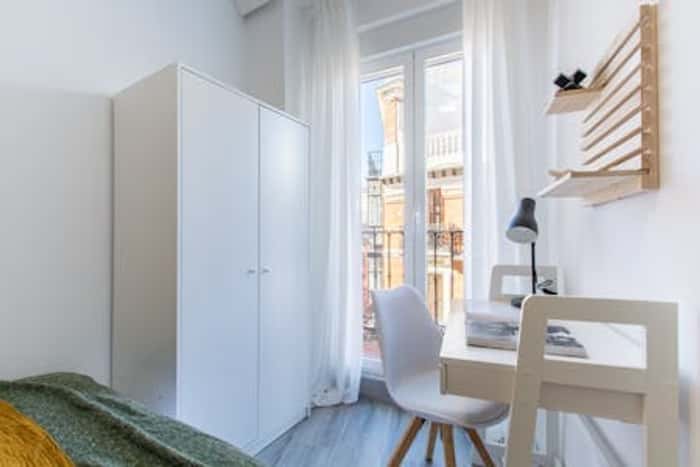 Listing photo thumbnail