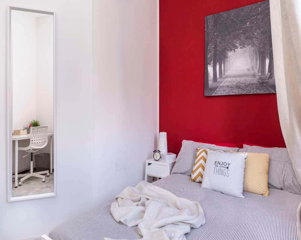 Stanza in Via Salvatore Barzilai