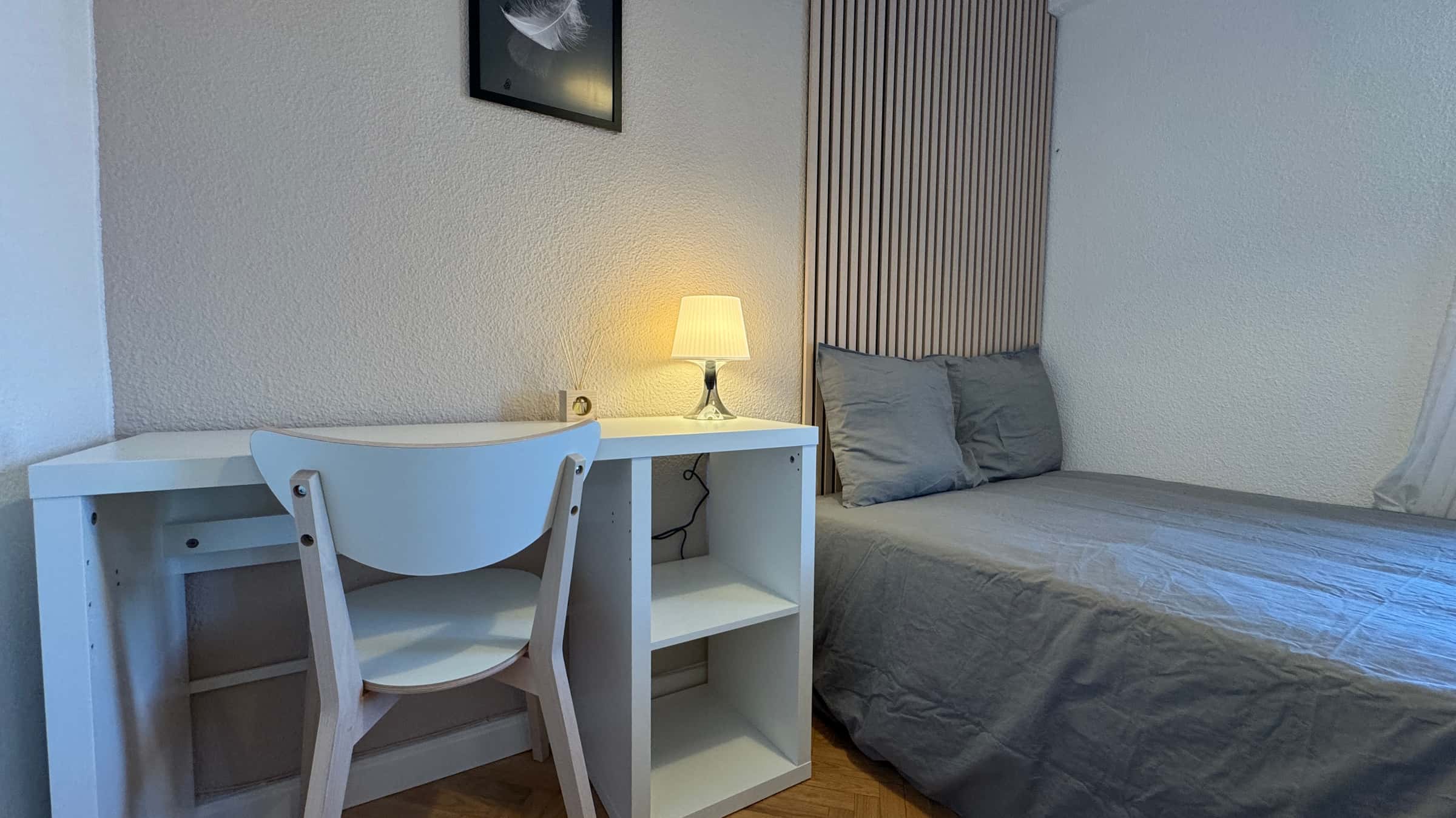 Chambre dans Calle de Tribaldos, Madrid pour 80 m² avec 4 chambres