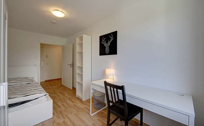 Listing photo thumbnail