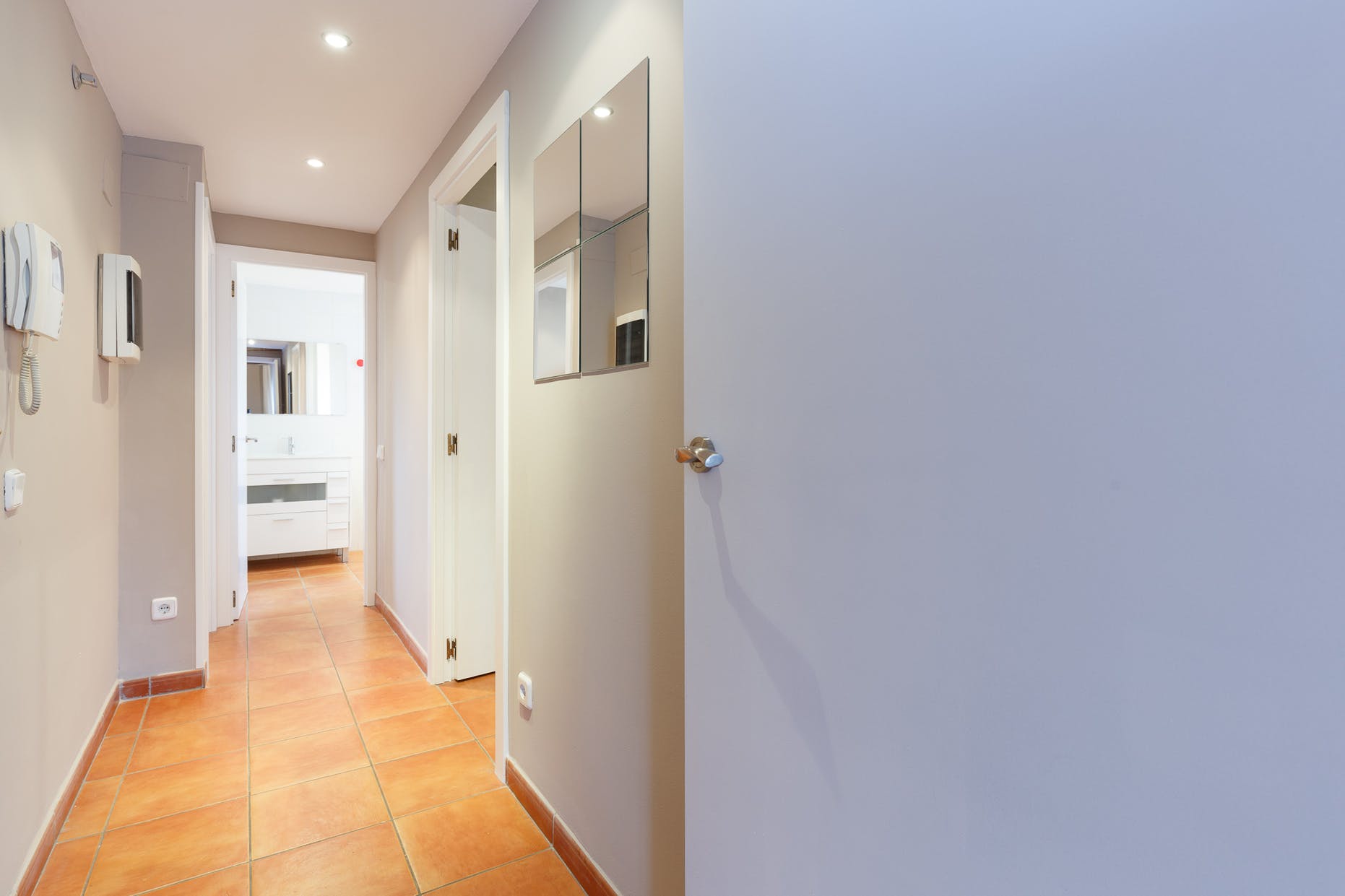 Apartment in C/ de l'Hospital, 1, 08001 Barcelona, Spagna