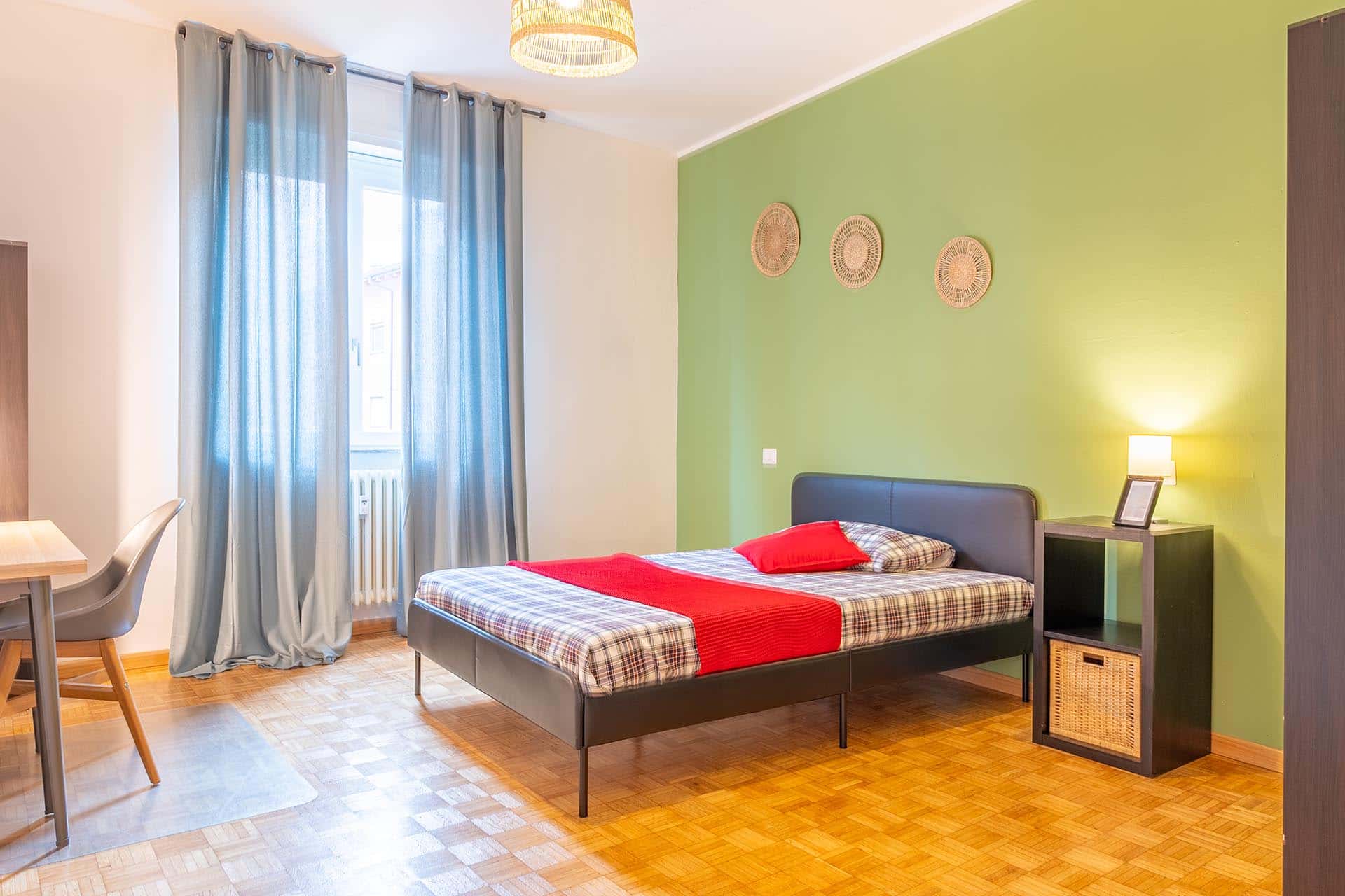 via tiepolo 9 - cinisello  private room s2