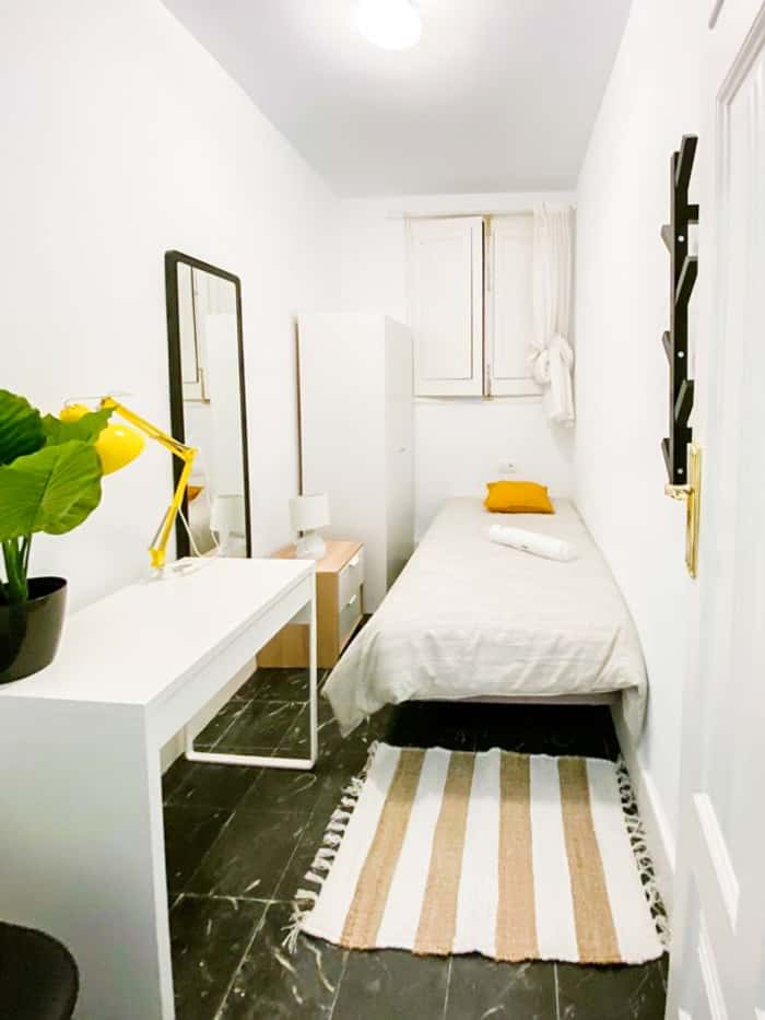 Listing photo thumbnail