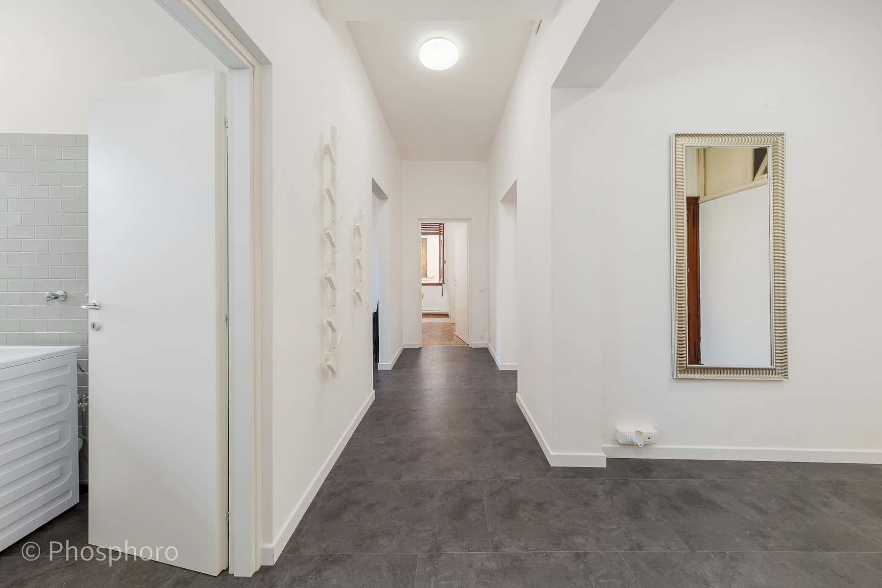 Room in Via Santa Caterina, Padova for 120 m² with 5 bedrooms