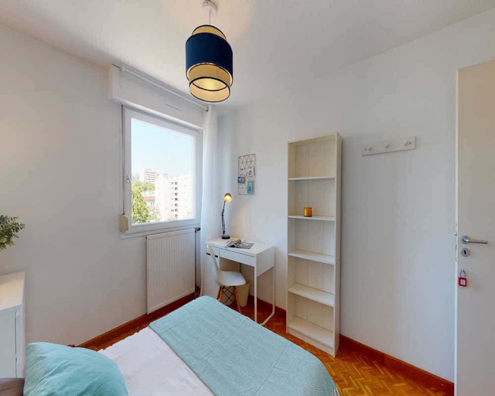 Chambre dans le Rue Mathieu Varille