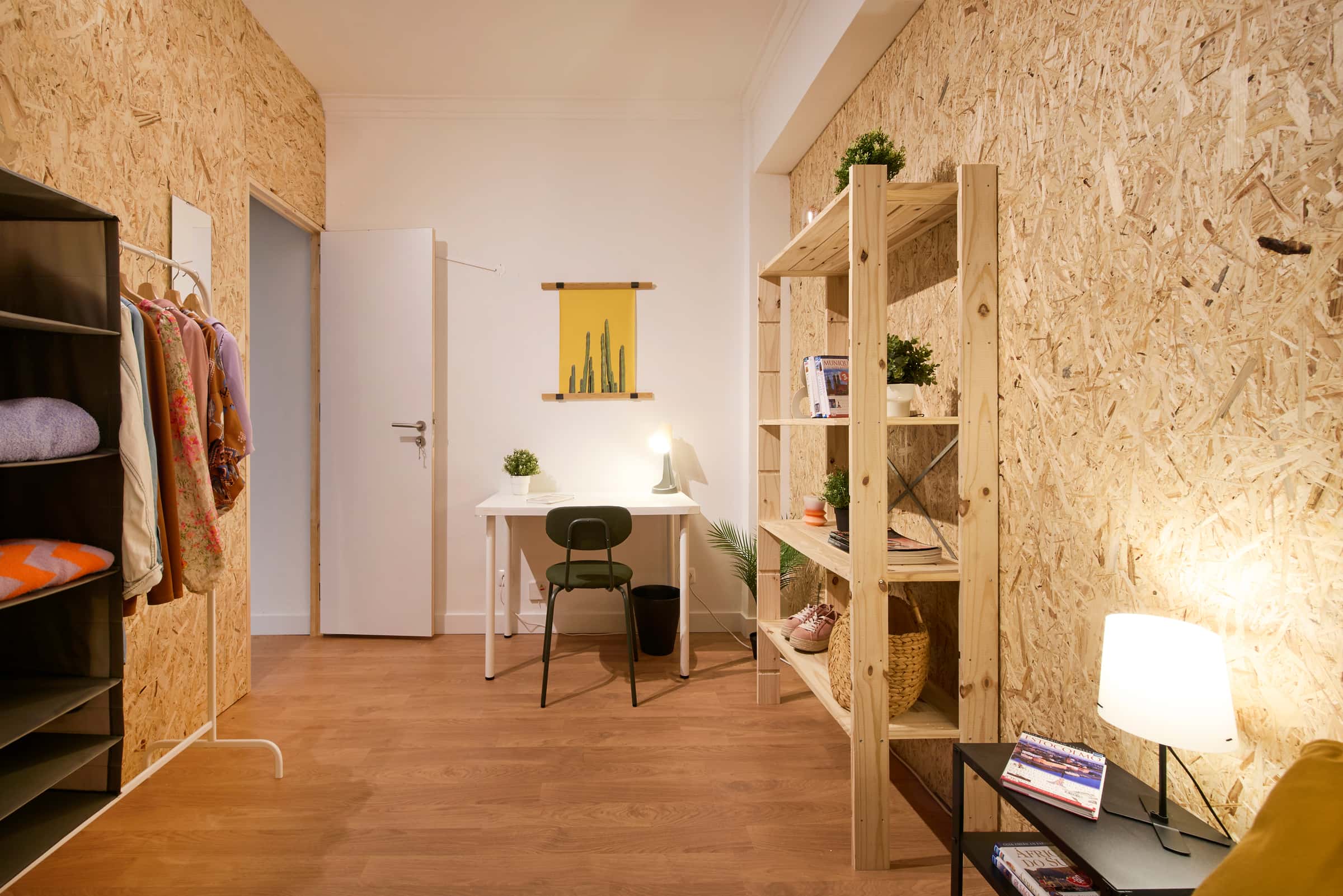 Comfortable interior bedroom in Shared Apartment, Lisbon - Room 4