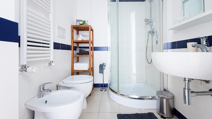 Listing photo thumbnail