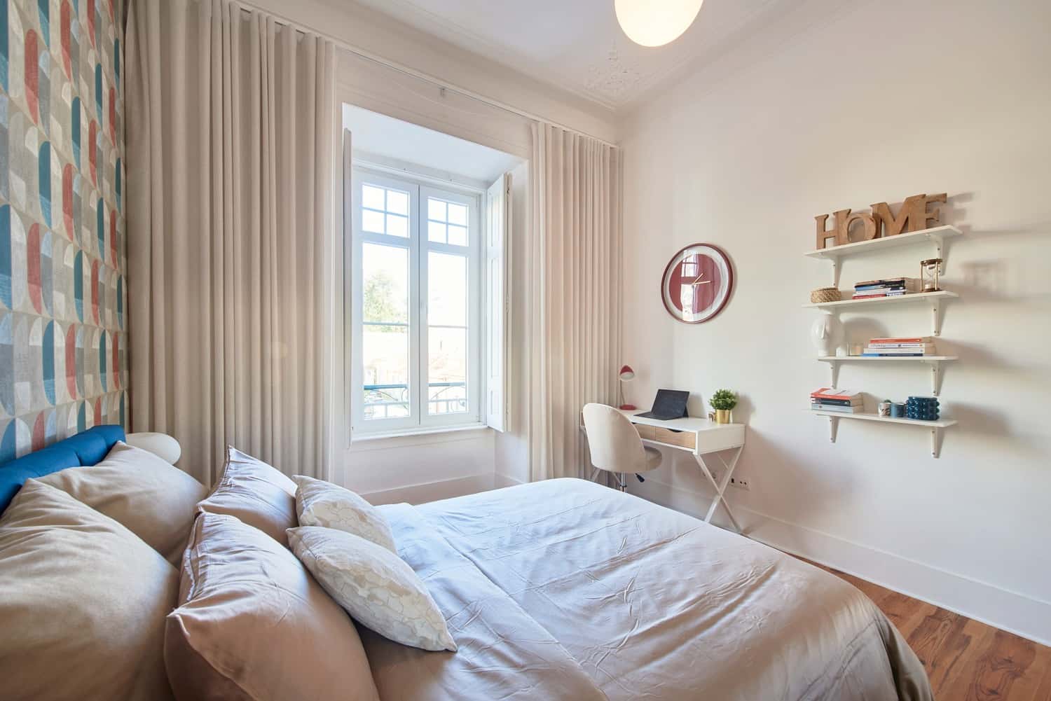 Room 3 - 53. Calçada Boa Hora 7 1E