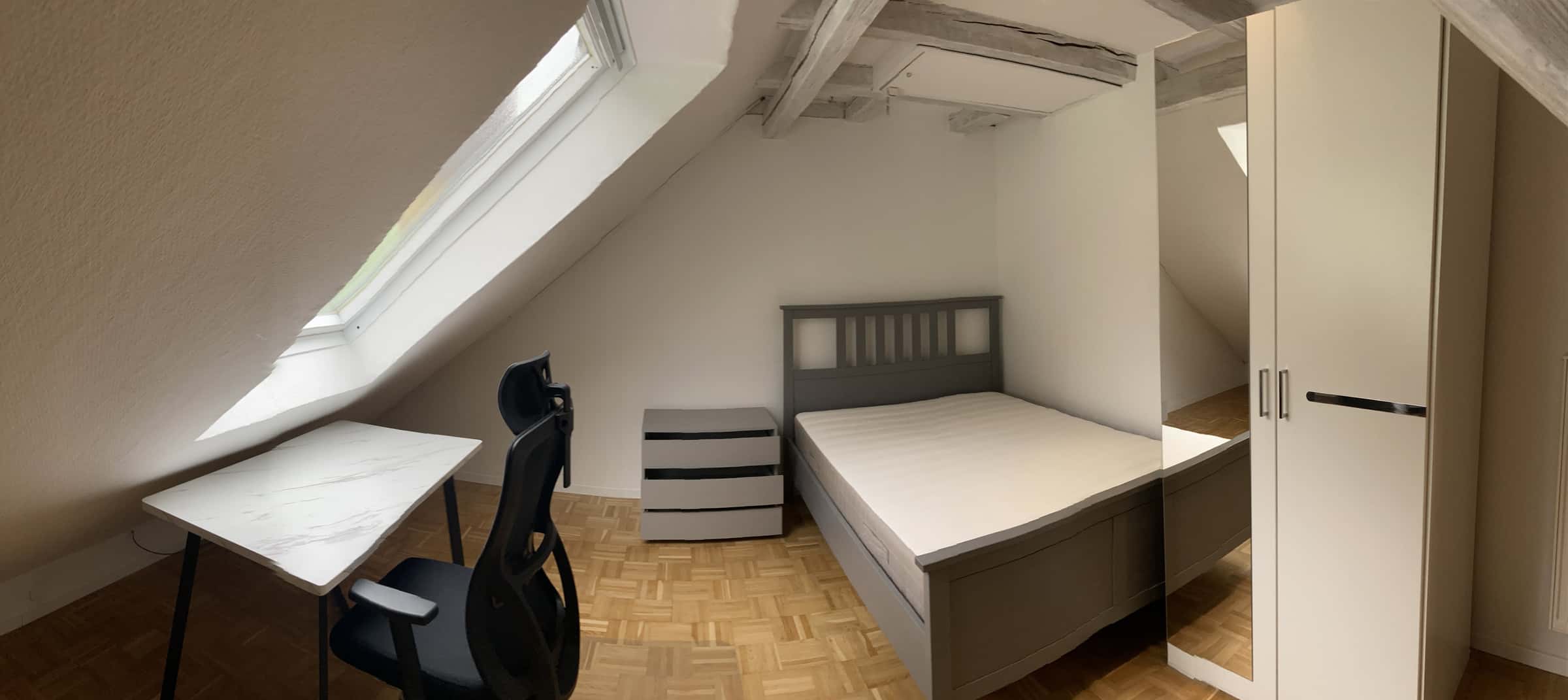 Room in Augsburger Straße, Stuttgart for 120 m² with 5 bedrooms