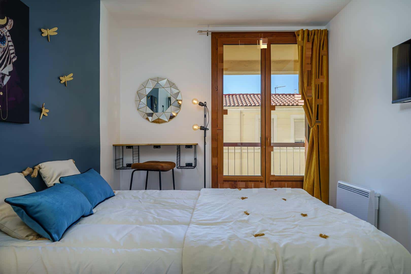 Chambre 1 - EGUISON