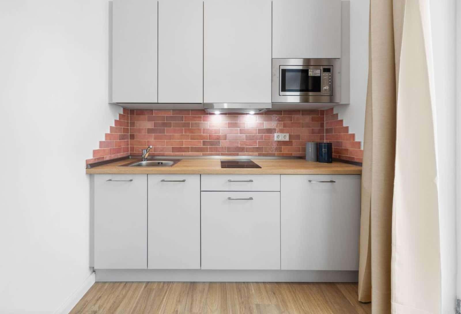 Studio for rent in Berlin, bills included