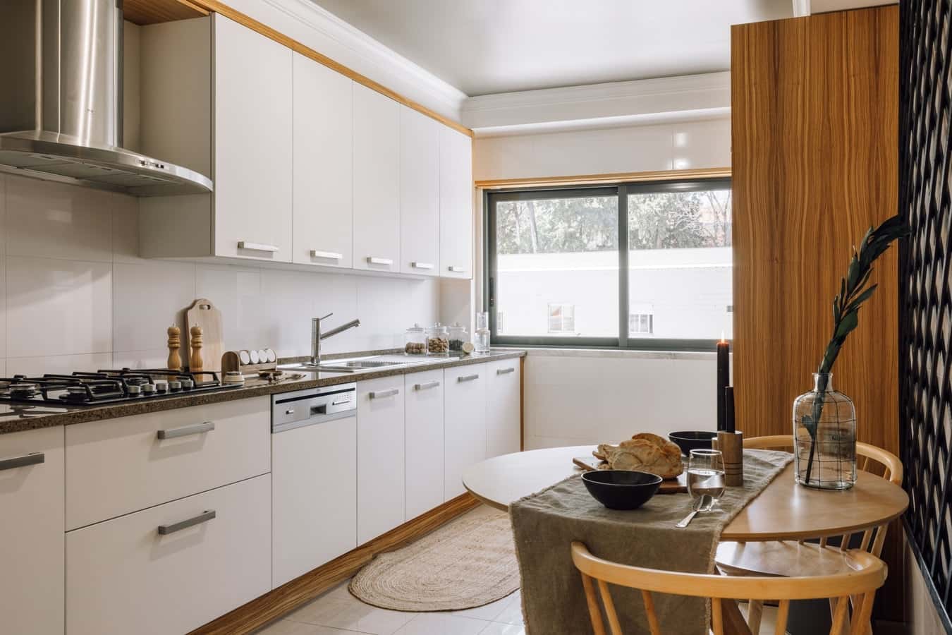 Apartment in R. José Estêvão 25, 1150-203 Lisboa, Portugal