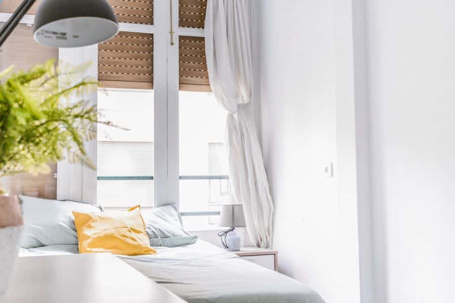 Habitación en piso de 7 habitaciones en Ciutat Vella