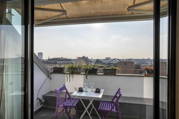 Listing photo thumbnail