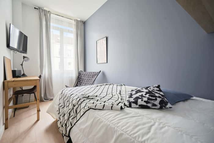 Listing photo thumbnail