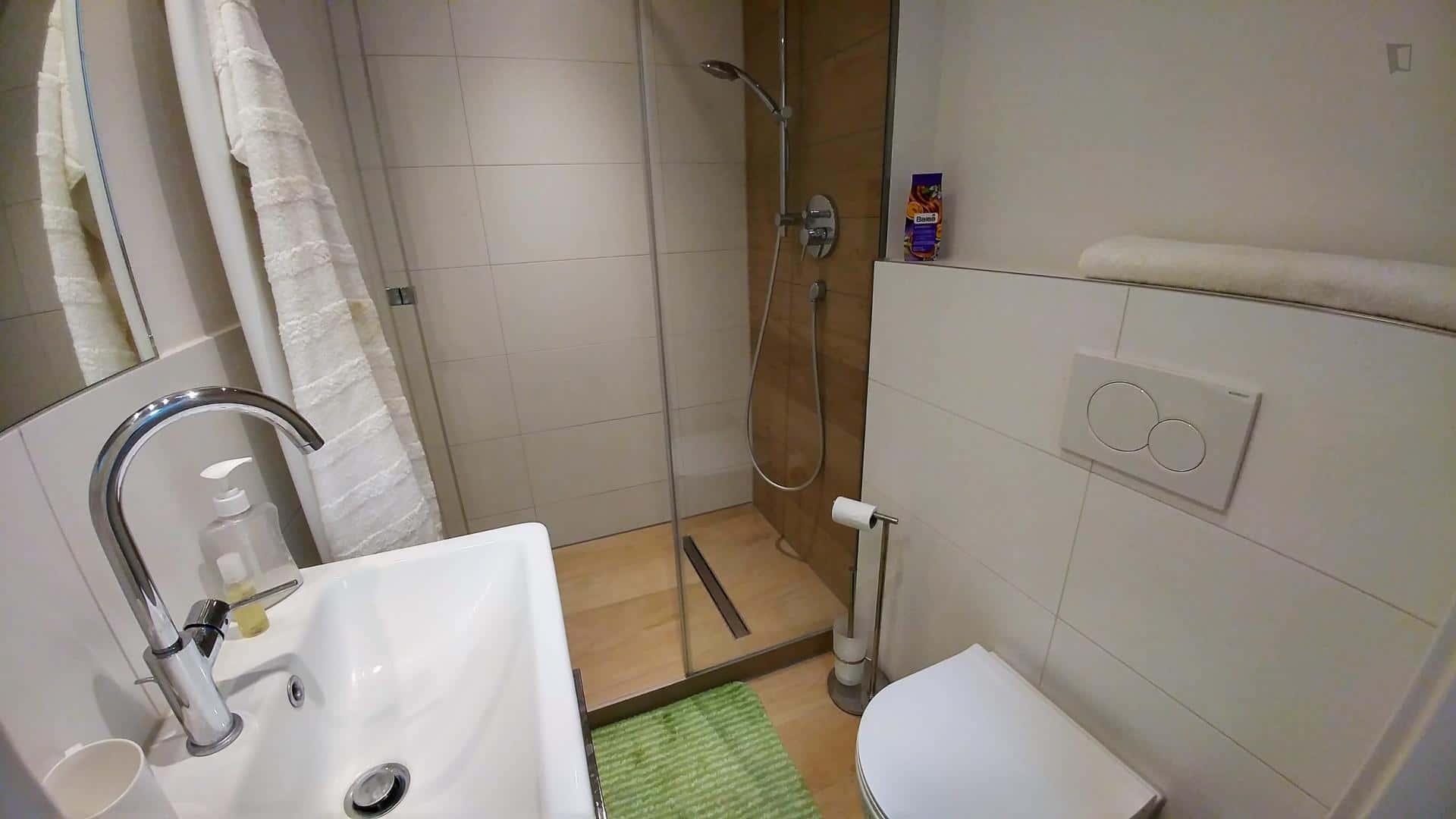 Apartment in Stadtwaldgürtel, Köln for 25 m² - Photo 5