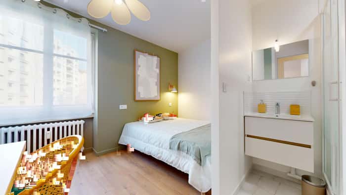 Listing photo thumbnail