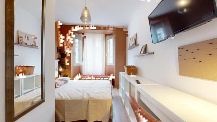 Listing photo thumbnail