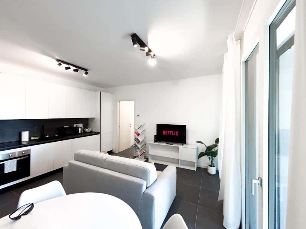 Apartment Milan, 1 bed — photo 30