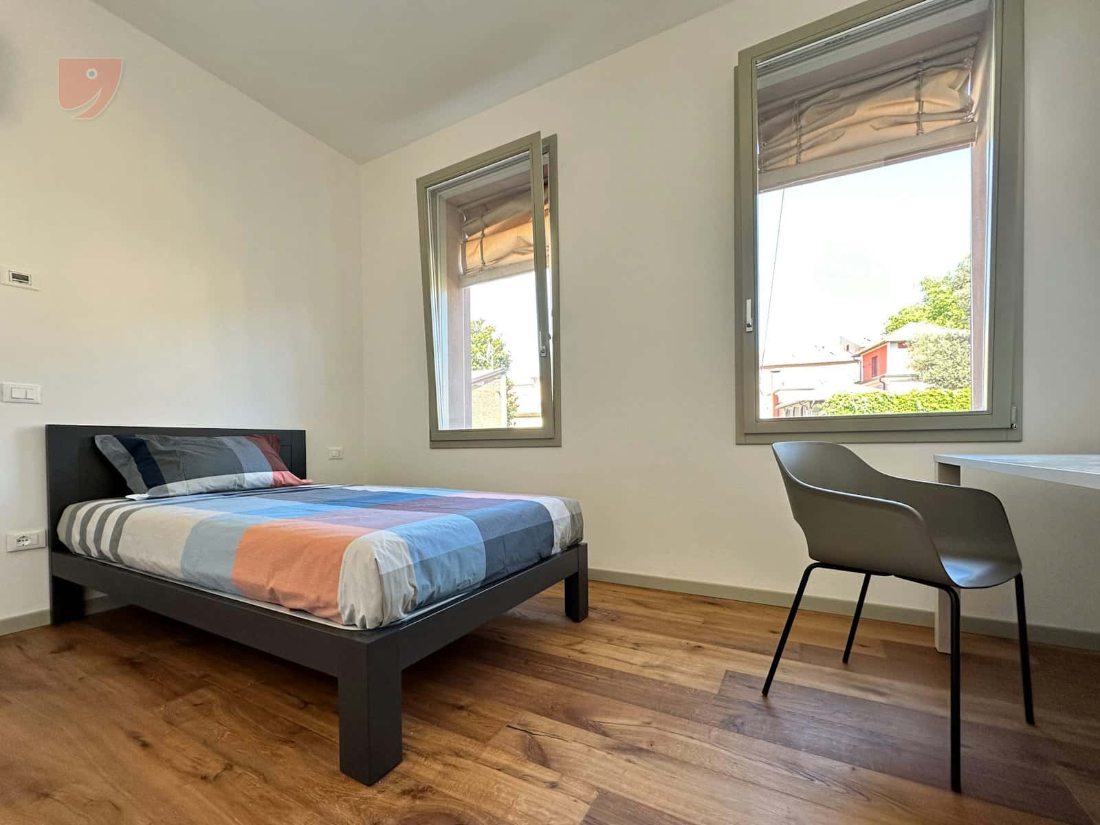 Room in Via Montebello, Ferrara for 37 m² with 2 bedrooms