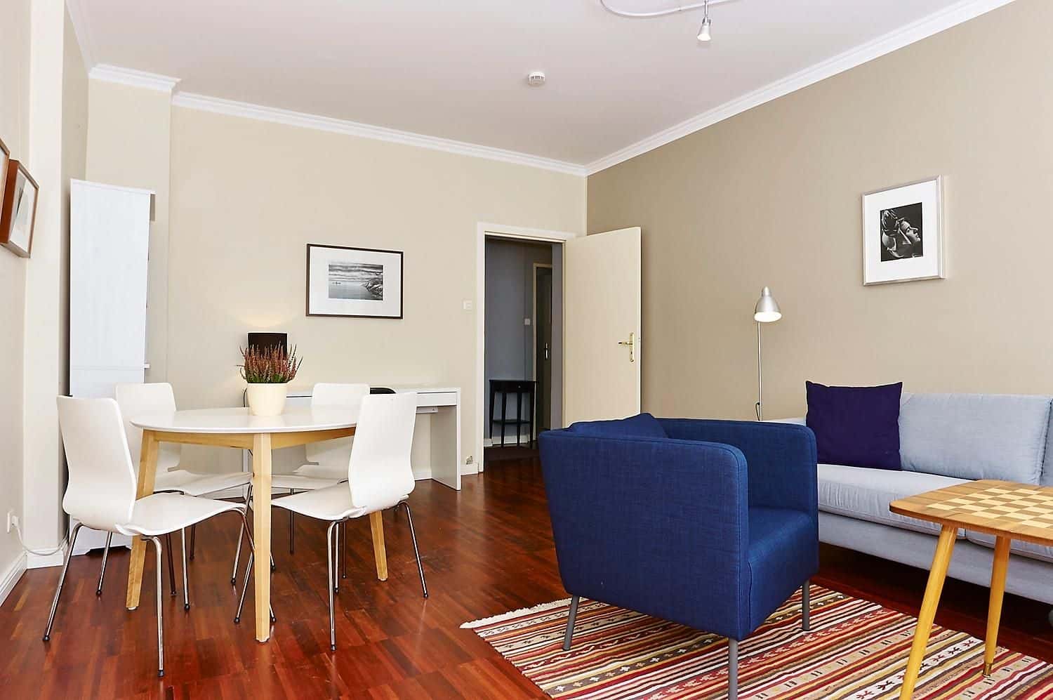 A homey and quiet 2 rooms flat