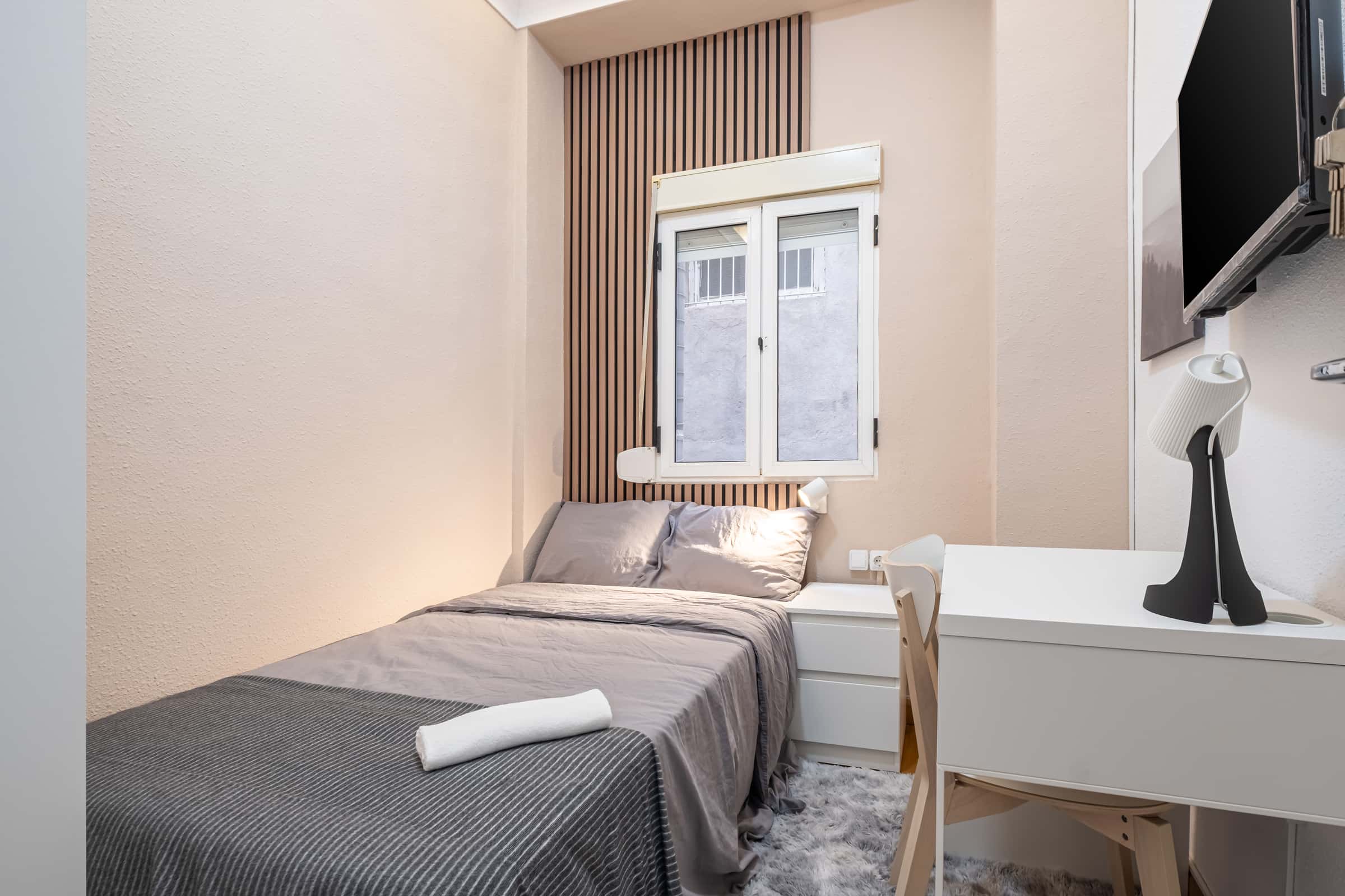 Zimmer in Avenida de Aguilera, Alicante (Alacant) für 120 m² mit 6 Schlafzimmer