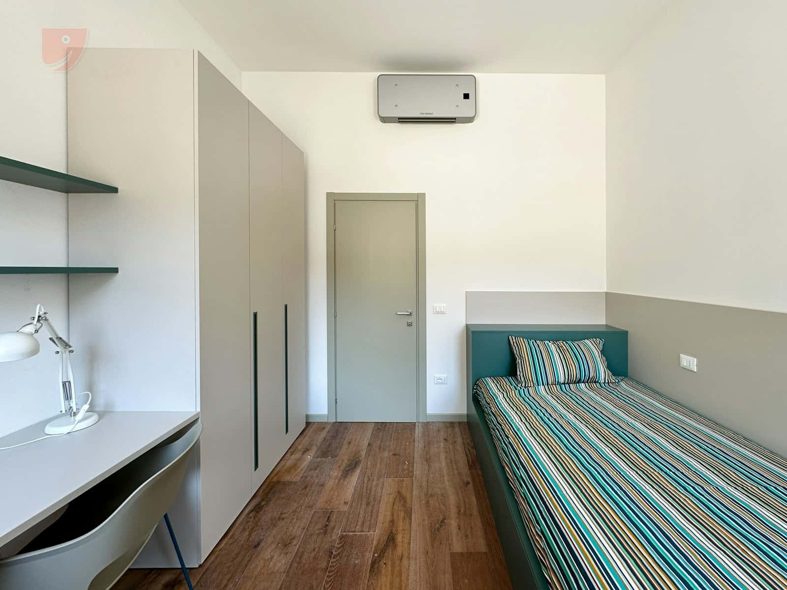 Zimmer in Via Montebello, Ferrara für 60 m² mit 4 Schlafzimmer