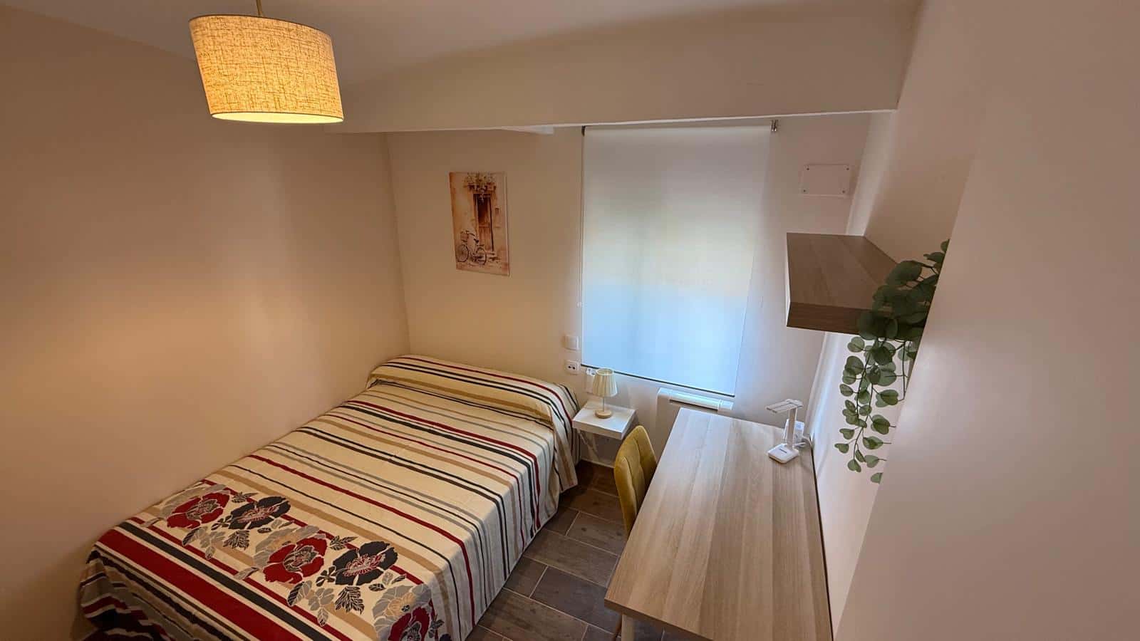 Habitación en Calle de Jacinto Benavente, Valladolid para 60 m² con 4 dormitorios