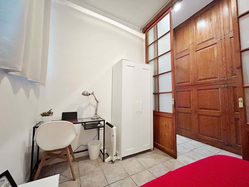 Acogedora habitación en calle Avinyó