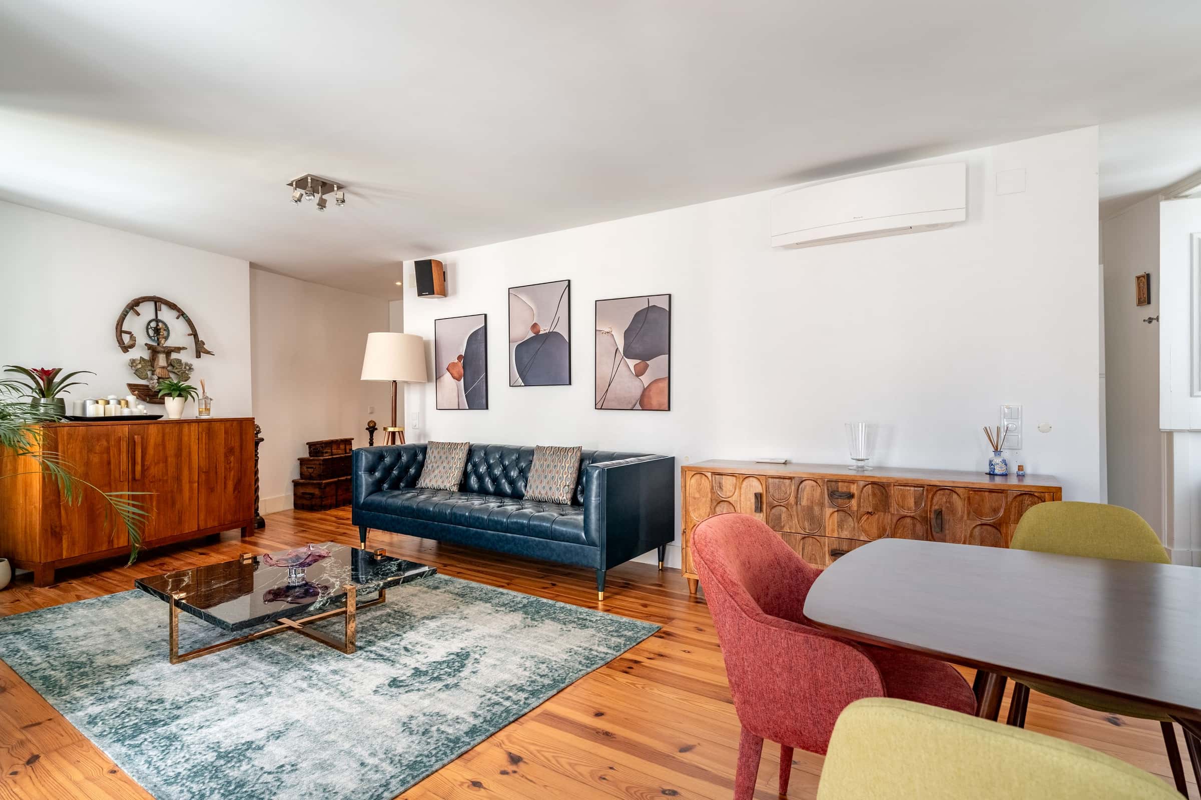 Charming 2-Bedroom with Patio near Avenida da Liberdade
