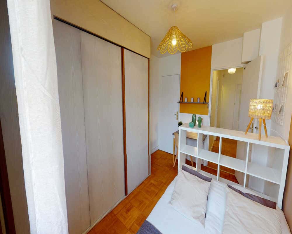 Chambre dans le rue Dunois