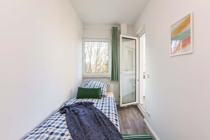 Listing photo thumbnail