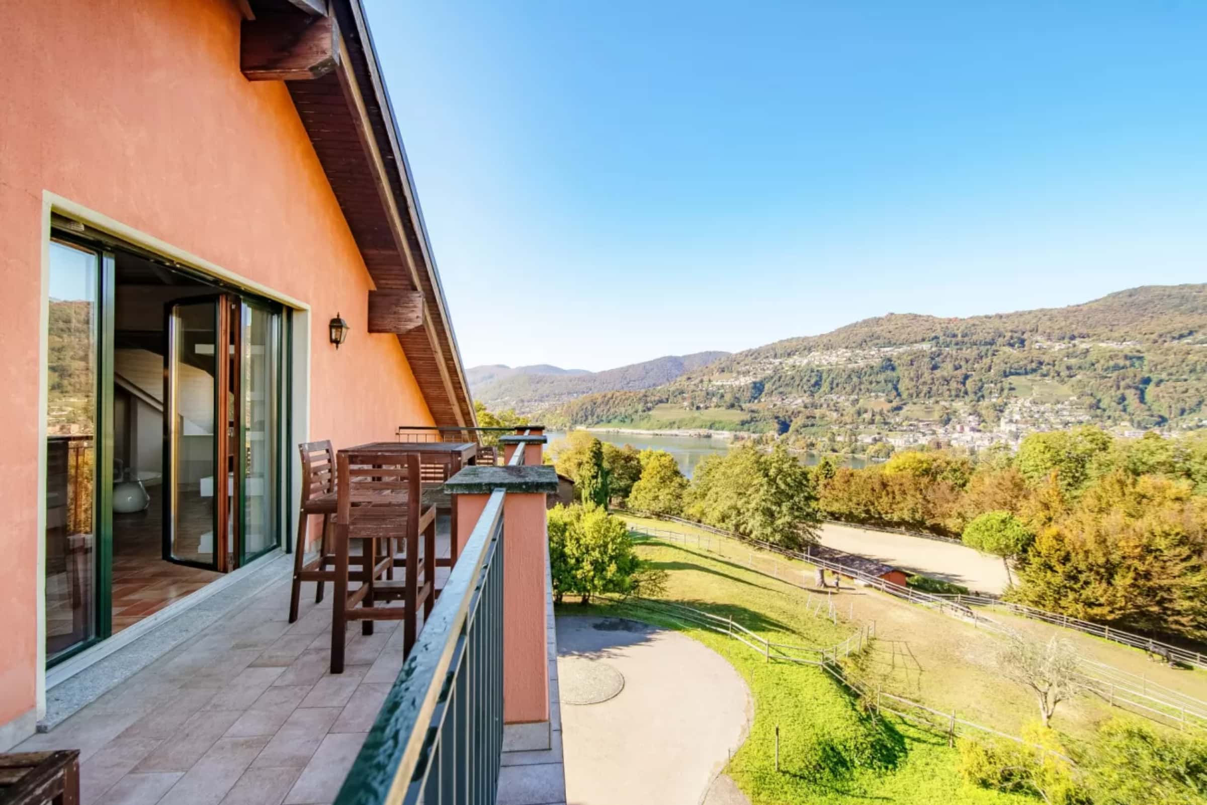 MANSARDA GENTILINO - Attico a Collina D’Oro, vicino a Lugano