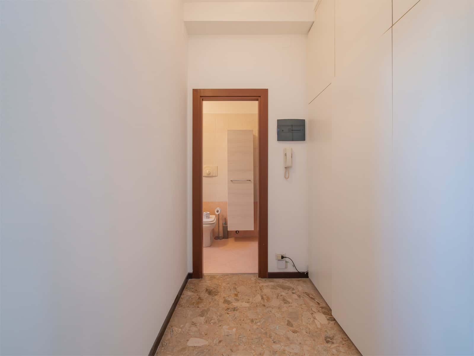 Apartment Milan, 1 bed — photo 17