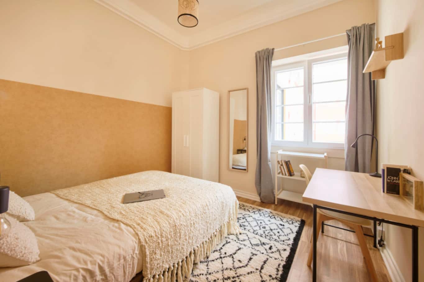 Room in Lisbon, close to the metro - Room 5