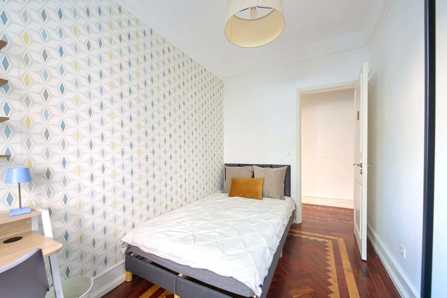 Room 6 - 29. Guerra Junqueiro14 2D