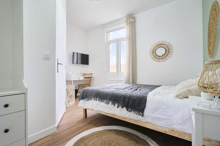 Listing photo thumbnail