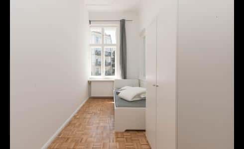 Hermannstraße - Room 6