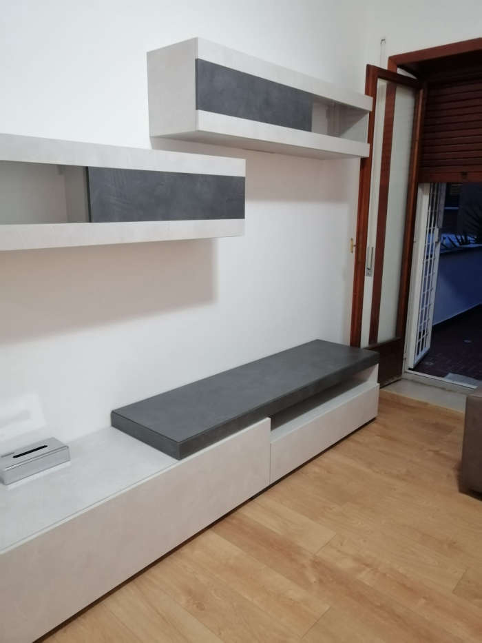 Listing photo thumbnail