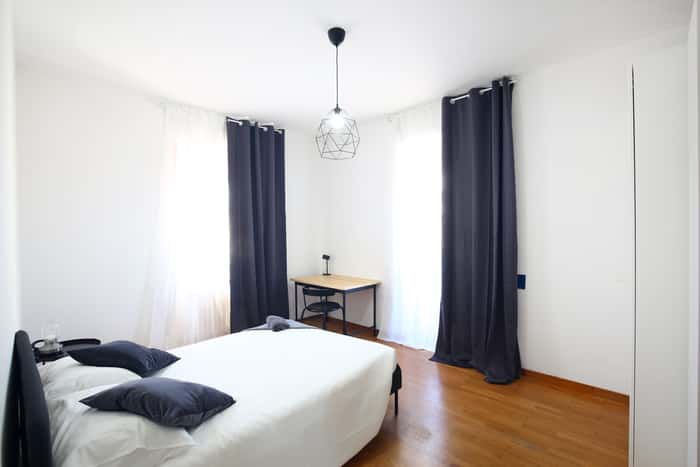 Listing photo thumbnail